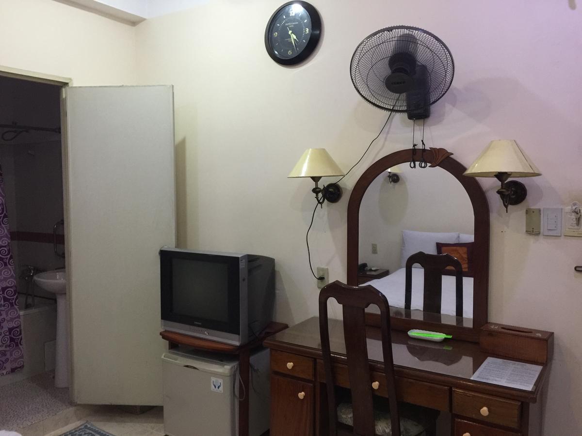 Duyen Sai Gon Hotel Ho Chi Minh-stad Buitenkant foto